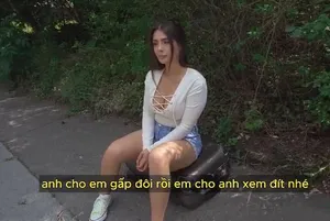 Dâm đãng tột độ, ghệ bắn nước đái tung toé